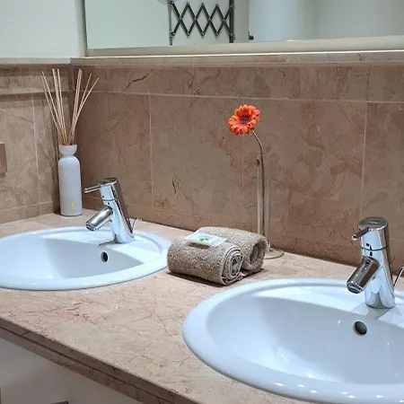 Casa Eleanora Apartman *